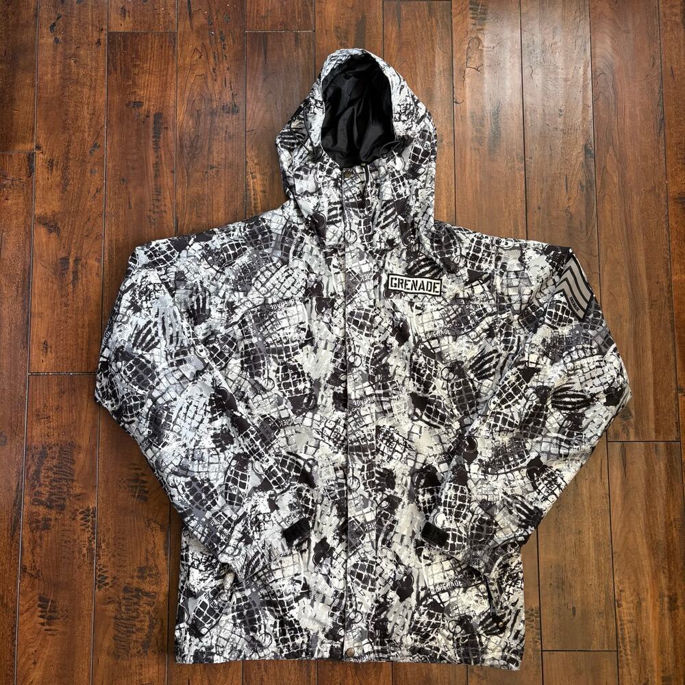 Grenade Fatigue Project Snowboard Jacket Mens M White AOP Y2K Sportswear 2000s